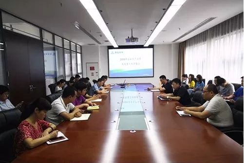 15329980561651698EZE.jpg 640.jpg