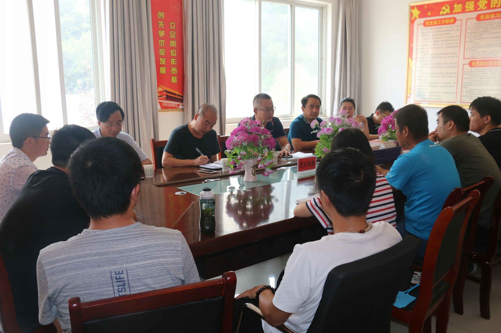 1535933053171072tWnu.jpg 商南托管運(yùn)營.jpg