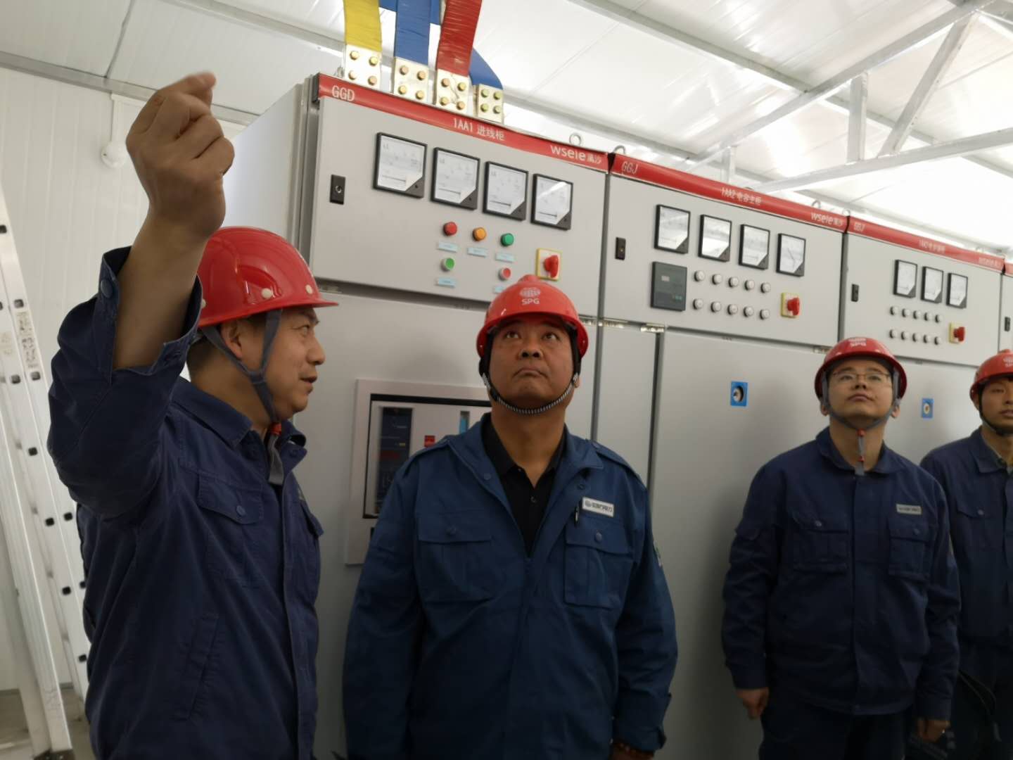 1555373041750611w6Q7.jpg 市縣電力局現(xiàn)場(chǎng)檢查.jpg