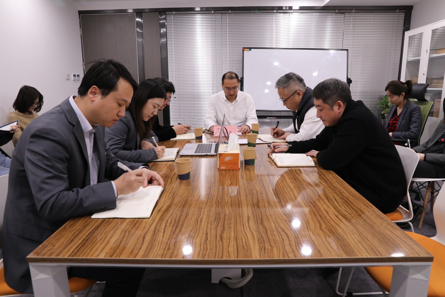 15766274216201853JYw.jpg 20191216陜西環(huán)保集團(tuán)領(lǐng)導(dǎo)赴投資公司宣講.jpg