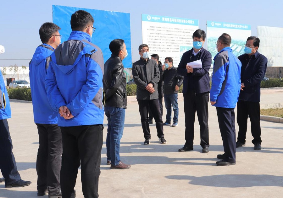 蒲城縣縣長(zhǎng)張毅峰一行赴德昌公司.jpg
