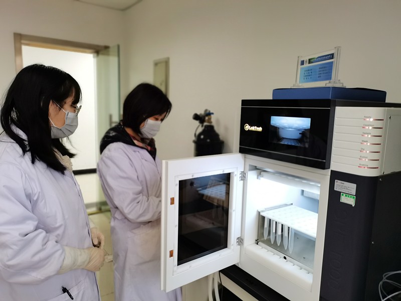 1613270691345065Sdfu.jpg 監(jiān)測中心:新春佳節(jié)顯擔(dān)當(dāng) 恪守崗位踐使命1_副本.jpg