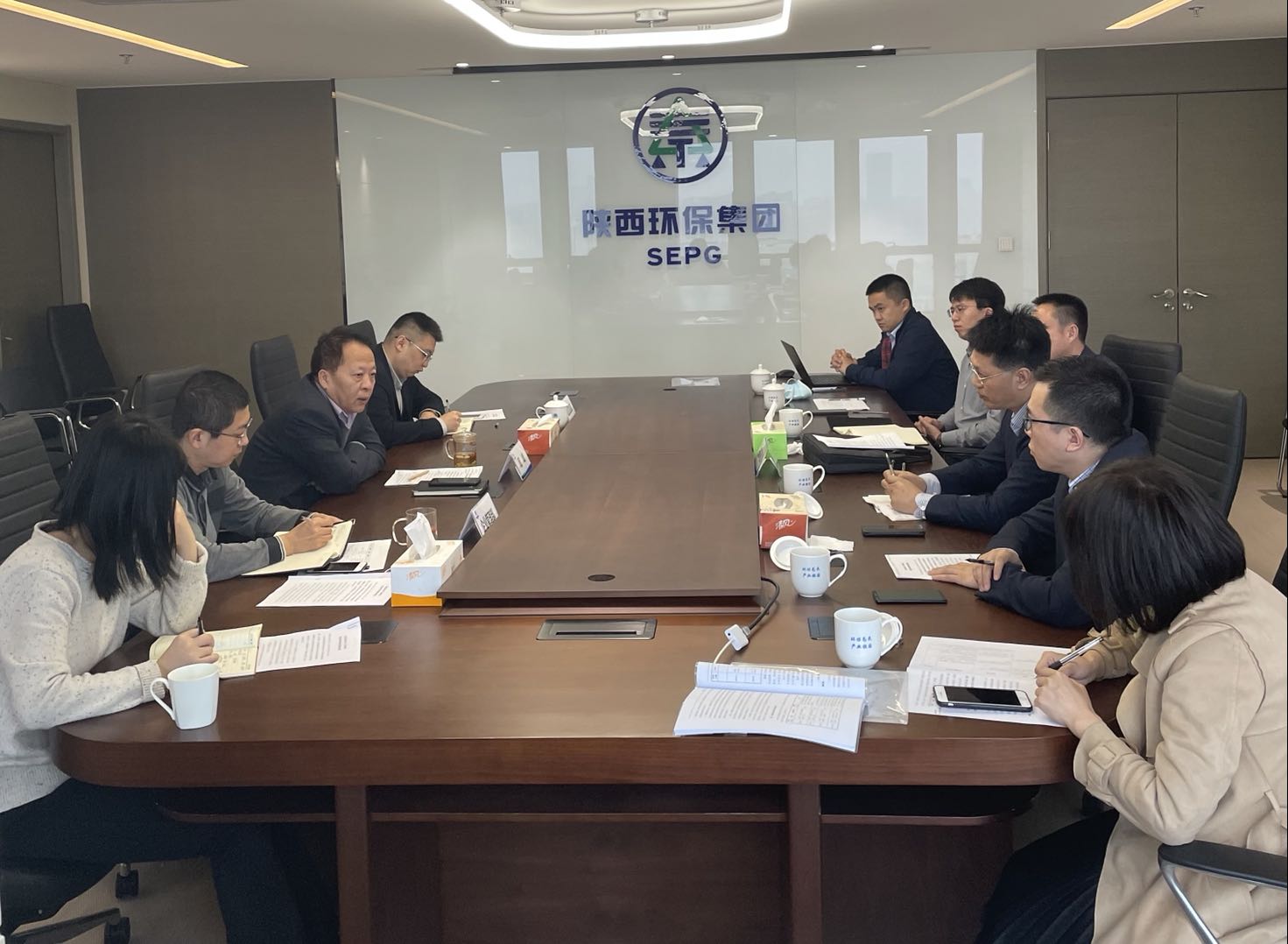 1616123166144680dijJ.jpg 解決三秦環(huán)保股份公司同業(yè)競(jìng)爭(zhēng)問(wèn)題專題會(huì)照片.jpg