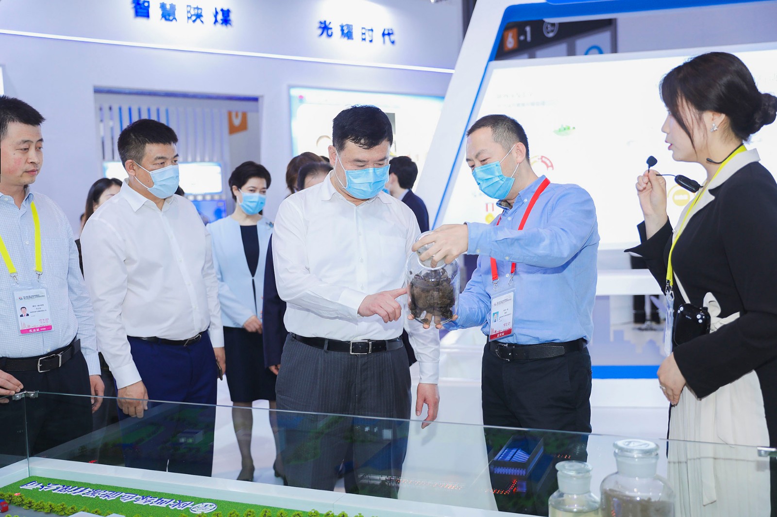 1620872232384801qLHr.jpg 集團(tuán)—絲博會.jpg