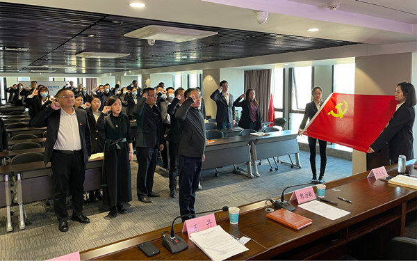 16384063508324337jiq.jpg 先鋒隊(duì)2_副本.jpg