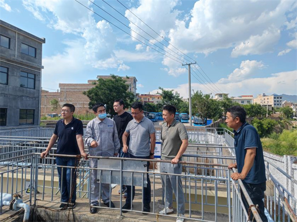 1655172710982316Euds.jpg 水環(huán)境公司檢查下屬污水處理廠防汛工作.jpg