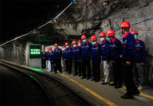 1660528035843020SxVK.jpg DSC08346.jpg