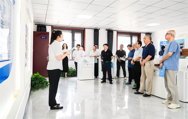 1660528639344315a8WB.jpg DSC00037(1).jpg