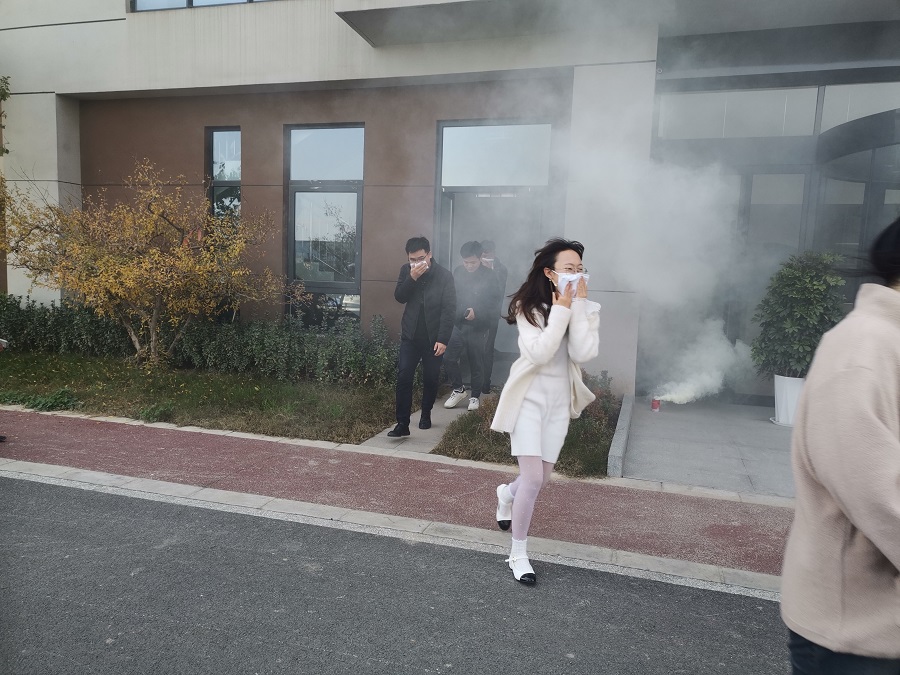 1669085971435688XjAz.jpg 積極開展消防培訓和應(yīng)急演練 筑牢安全屏障.jpg