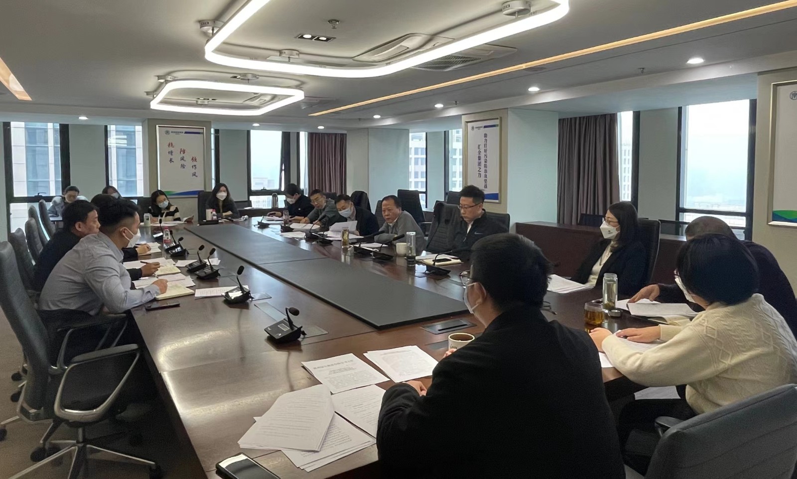 1673487994272671JSkQ.jpg 顧峰帶隊(duì)督導(dǎo)綠色能源公司及延安工程公司重點(diǎn)經(jīng)營(yíng)事項(xiàng)推進(jìn)情況照片.jpg