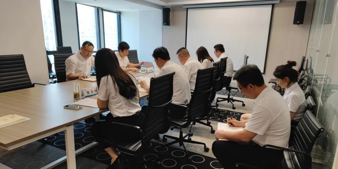 16940518894992393c3b.jpg 640.jpg