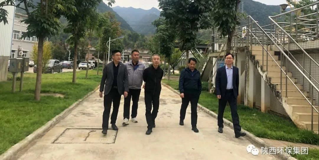 16976851247236799Hip.jpg 640 (2).jpg