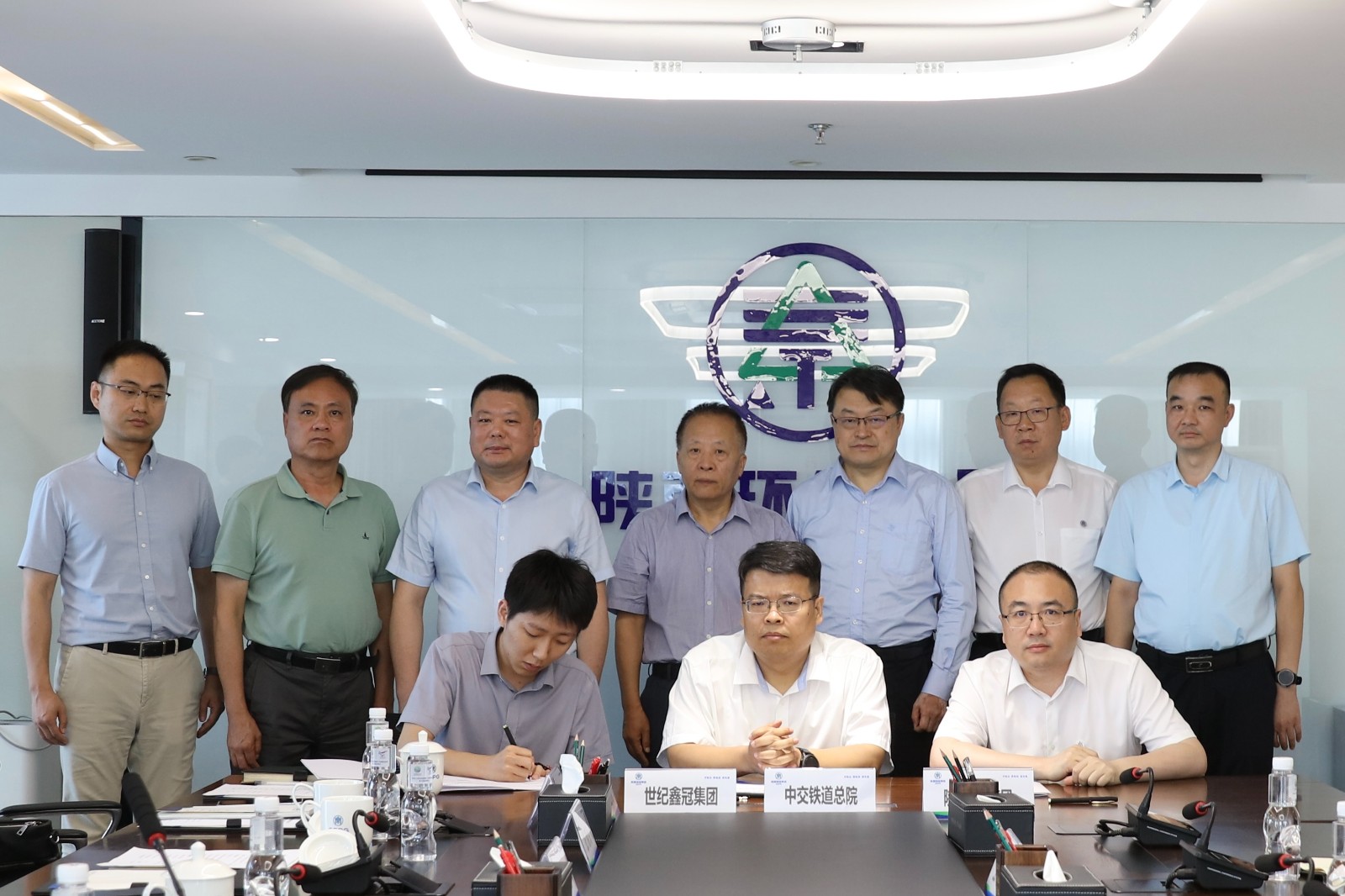 1719972826821473PiUJ.jpg 簽約照片.jpg